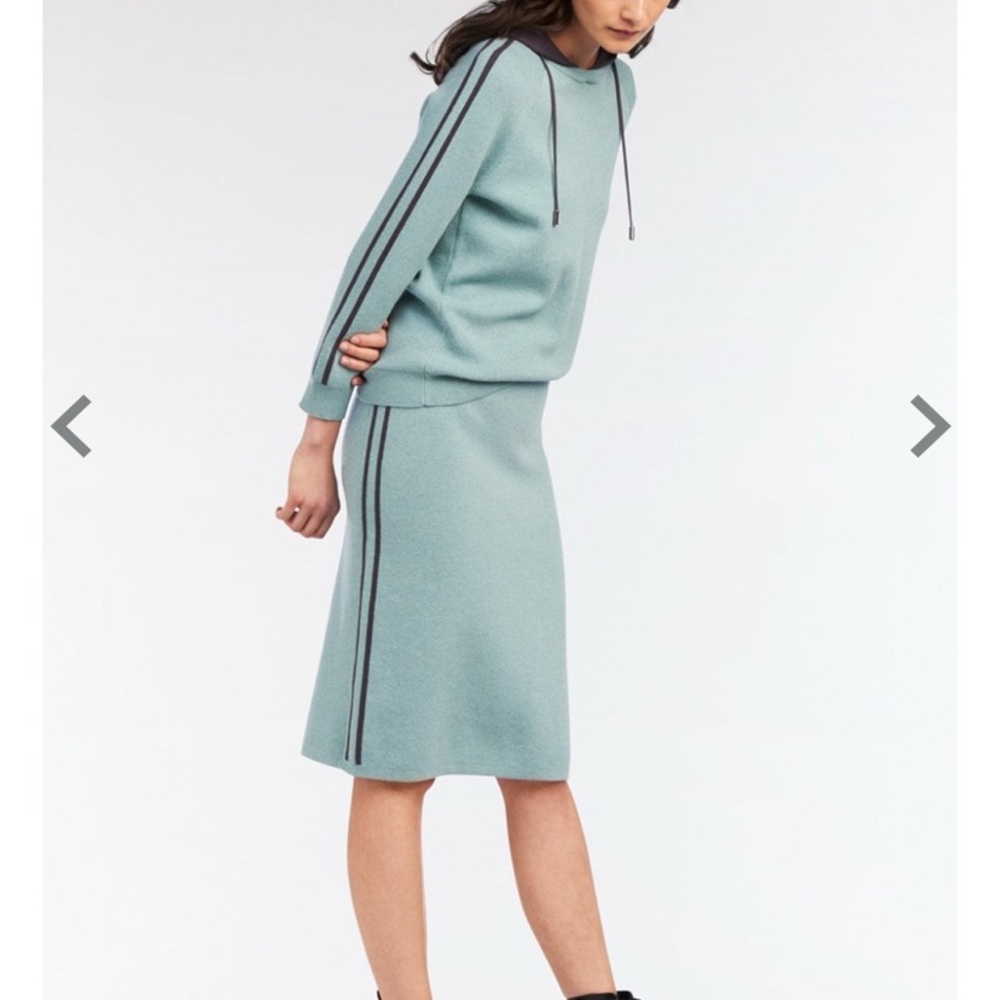 SANDWICH CLOTHING
Granite Green Fine Knit Skirt size M/ brand new ⭐️ Host Pick